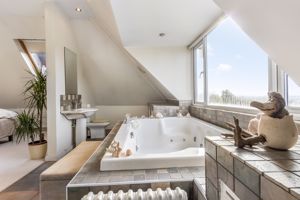 Photo 35- click for photo gallery